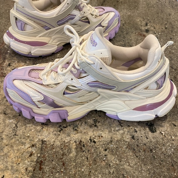 Balenciaga tennis shoes - Picture 4 of 6